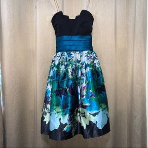 Floral strapless dress